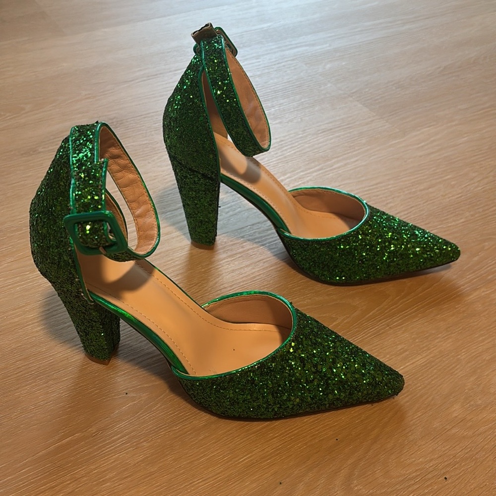 NIB Women's Green Glitter High Heel Pointed Toe Shoes size 9.5